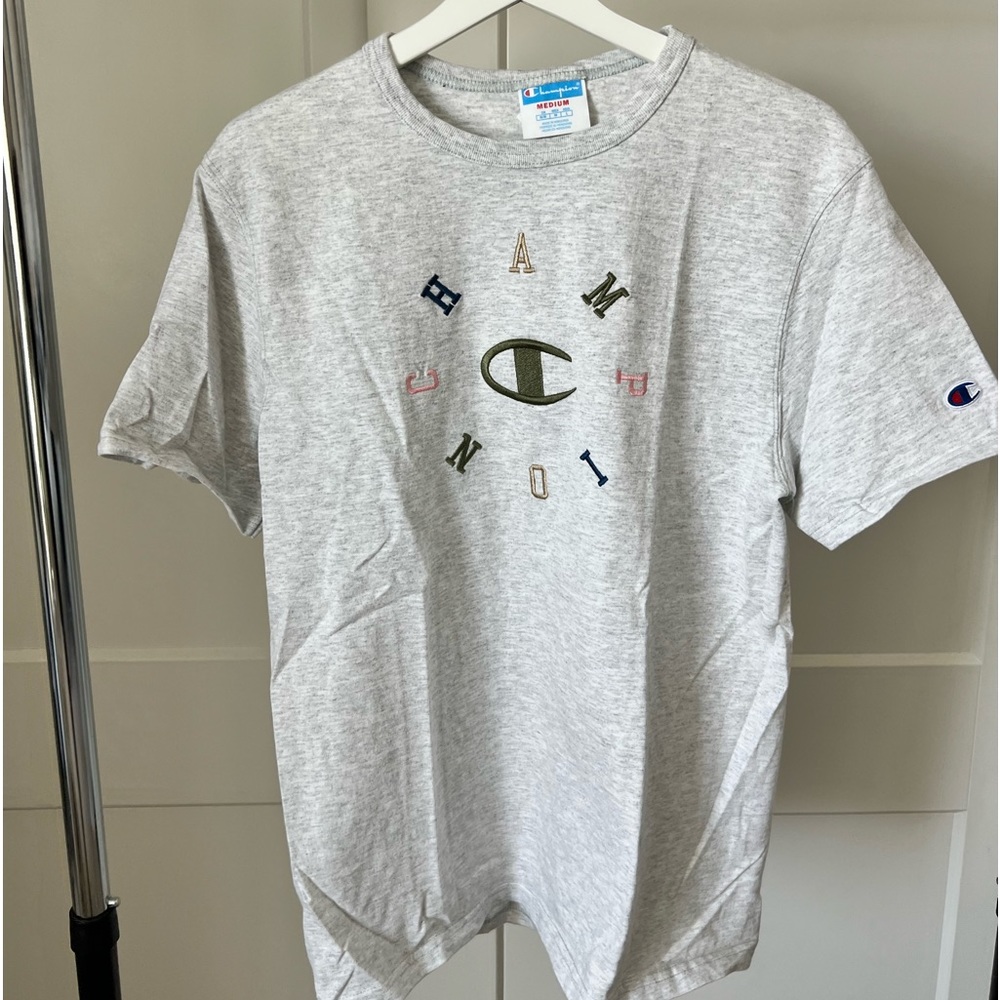Light grey Champion Shirt
